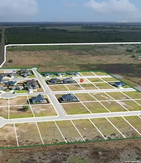 120 Growers Ave, Poteet, TX 78065