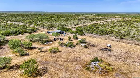 View/Area - 2252 E Frontier 5, Freer, TX 78384 photo 4 of 6