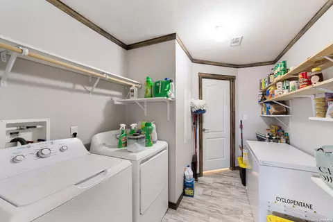 20353 Senior Rd, Von Ormy, TX 78073 photo 20