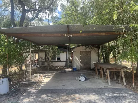542558 Flintstone, Canyon Lake, TX 78133