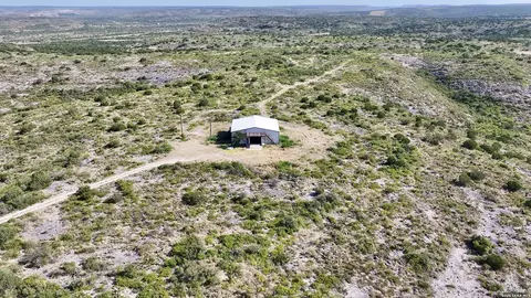 6018 N Ranch Road 2523, Brackettville, TX 78832