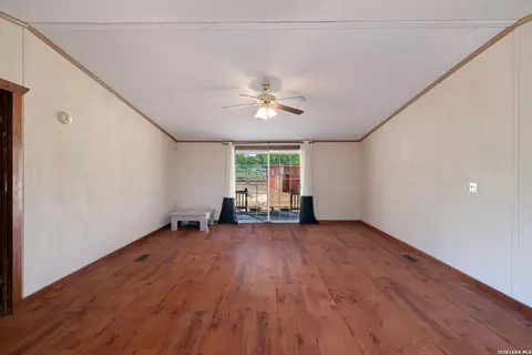 994 Quail Run, Lytle, TX 78052 photo 16