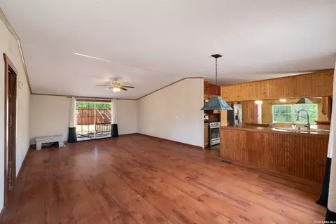 994 Quail Run, Lytle, TX 78052 photo 15