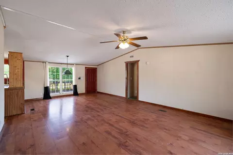 994 Quail Run, Lytle, TX 78052 photo 17