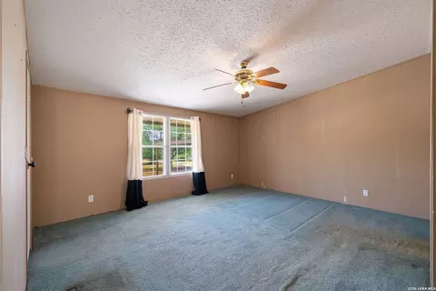 994 Quail Run, Lytle, TX 78052 photo 27