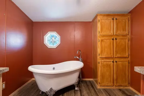 994 Quail Run, Lytle, TX 78052 photo 31