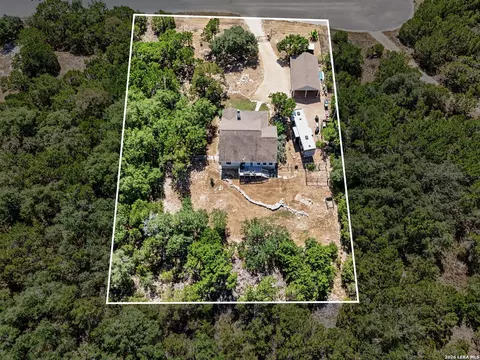 2092 Stallion Springs Dr, Fischer, TX 78623
