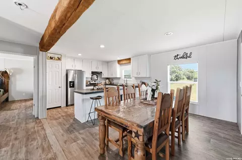 17106 Griffin Rd, Atascosa, TX 78002