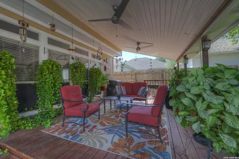 1611 Springhouse, San Antonio, TX 78251