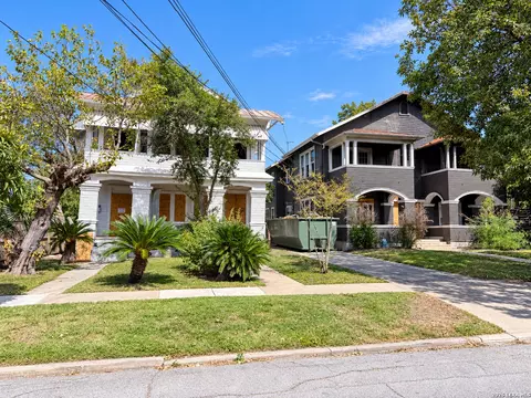 305 W Poplar St, San Antonio, TX 78212