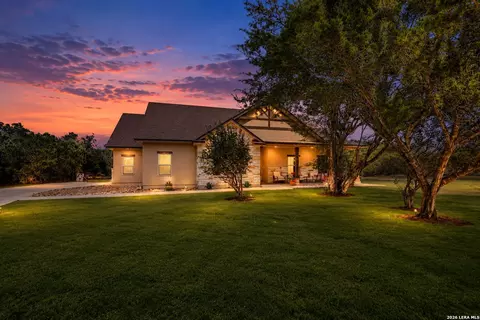 731 Rio Azul Dr, Pipe Creek, TX 78063