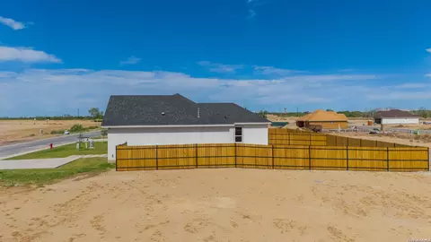 View/Area - 3127 Jacob Dr, Eagle Pass, TX 78852 photo 2 of 10