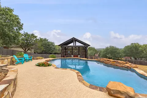9035 Woodland Trce, Boerne, TX 78006