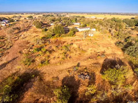 14339 Fm 775, La Vernia, TX 78121