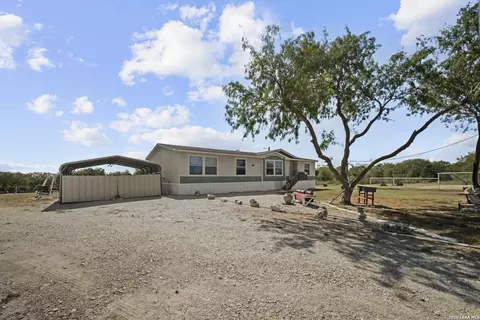 364 Daniel Rd, San Antonio, TX 78220
