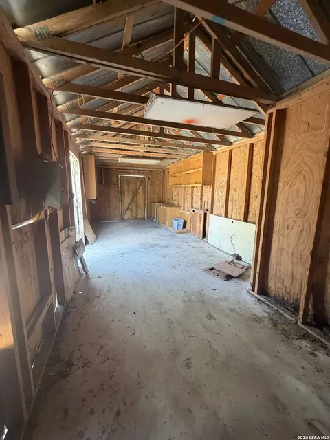 Other - 112 Fernandez, Devine, TX 78016 photo 8 of 9