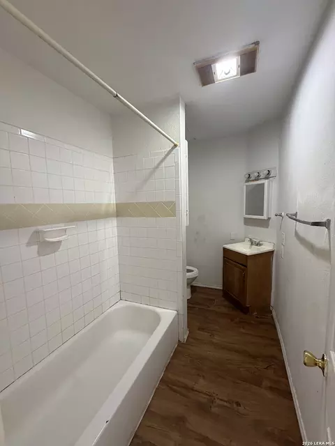 Bath - 112 Fernandez, Devine, TX 78016 photo 1 of 4