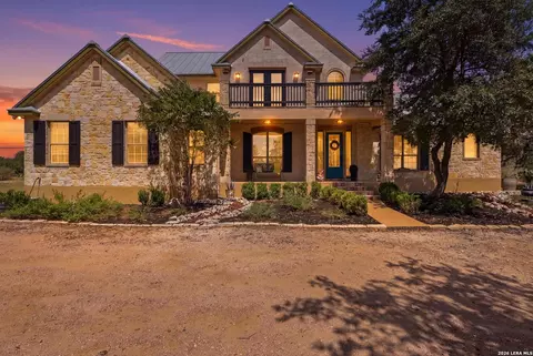 172 River Chase Dr, New Braunfels, TX 78132