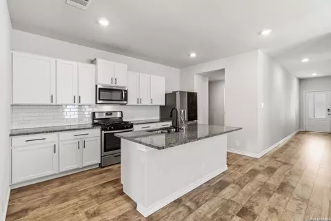 5615 Chase Fls, San Antonio, TX 78266