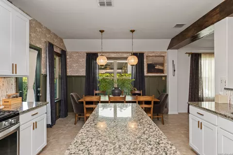 Kitchen - 8697 Stackstone, Schertz, TX 78154 photo 5 of 5