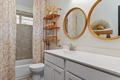 Bath - 8697 Stackstone, Schertz, TX 78154 photo 3 of 4