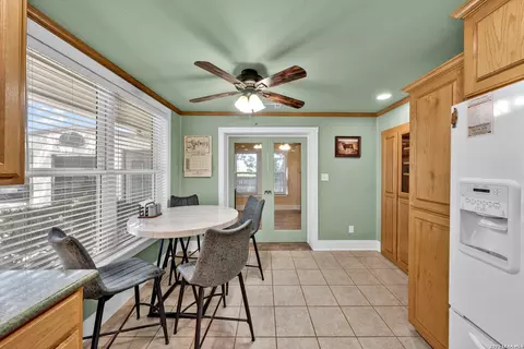 Dining - 509 E Almante Ave, De Leon, TX 76444 photo 1 of 2