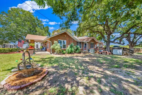 Exterior - 509 E Almante Ave, De Leon, TX 76444 photo 8 of 10