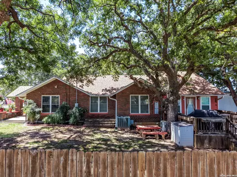 Exterior - 509 E Almante Ave, De Leon, TX 76444 photo 2 of 10