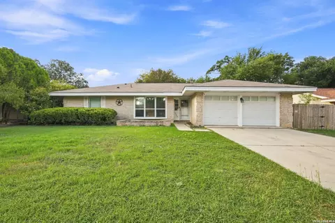 5266 Prince Valiant, San Antonio, TX 78218