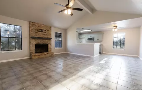 Living - 302 Bain Dr, Devine, TX 78016 photo 2 of 4