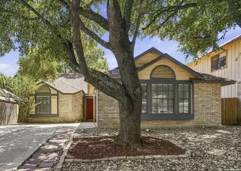 2106 River Hollow Dr, San Antonio, TX 78232