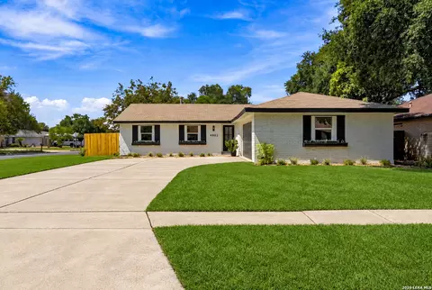 4802 Crystal Crk, San Antonio, TX 78238