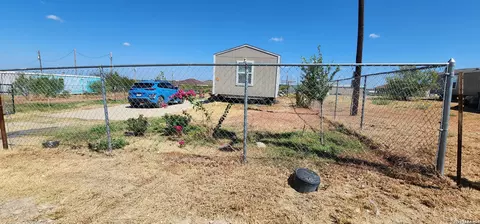 173 Pleasant, Eagle Pass, TX 78852 photo 4
