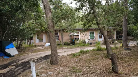 143 Roeder St, Boerne, TX 78006