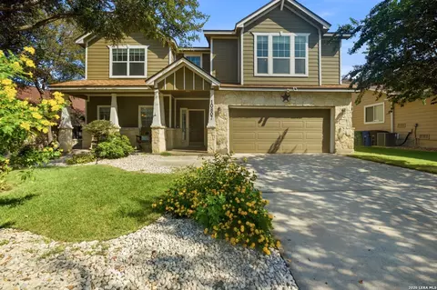 10807 Cactus Crossing Dr, San Antonio, TX 78245