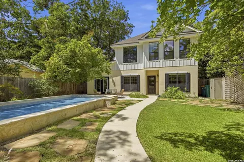 404 Ogrady St, Boerne, TX 78006