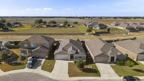 5943 Corsicana Cv, Seguin, TX 78155