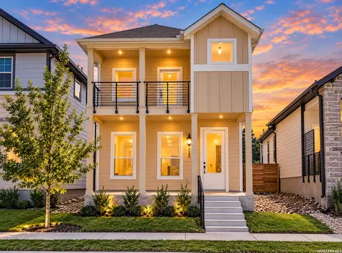 729 N Academy Ave, New Braunfels, TX 78130