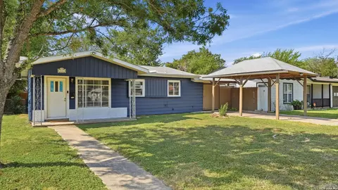 222 Laurelwood Dr, San Antonio, TX 78213