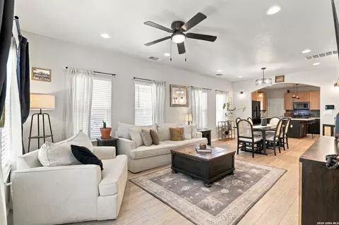 215 W High Ave, San Antonio, TX 78210