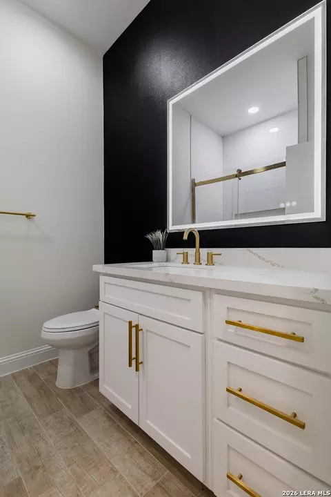 Bath - 3123 Jacob Dr, Eagle Pass, TX 78852 photo 3 of 7