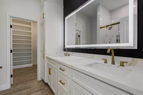 Bath - 3123 Jacob Dr, Eagle Pass, TX 78852 photo 2 of 7