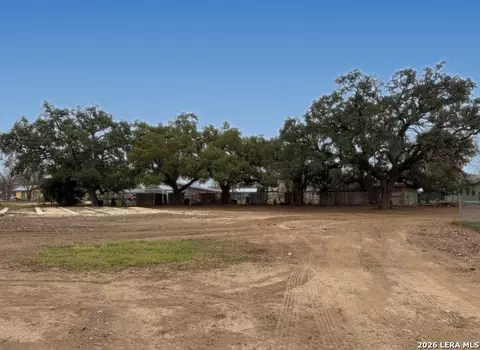 lot14 Medina, Lacoste, TX 78039