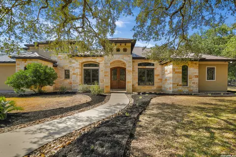 10510 Felsblock Ln, New Braunfels, TX 78132
