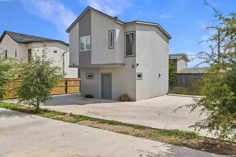 6403 Marcum Dr, San Antonio, TX 78227