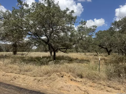 11633 W Fm 476, Somerset, TX 78069
