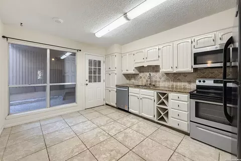 11718 Caprock St, San Antonio, TX 78230