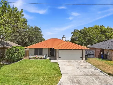 963 Seminole Dr, New Braunfels, TX 78130