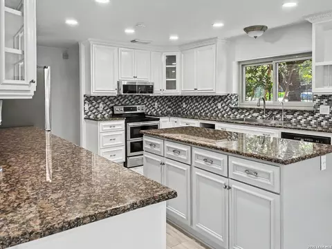 13111 Creek Briar, San Antonio, TX 78230