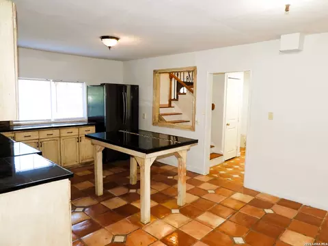 Kitchen - 484 Avenue R, Lakehills, TX 78063 photo 1 of 4